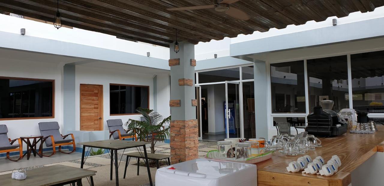 Ocean Holic Resort Tagbilaran Eksteriør billede